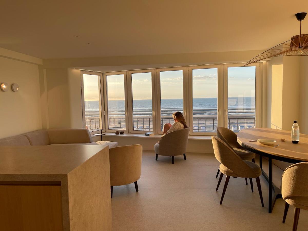 Zeedijk Oostduinkerke Frontaal Zeezicht - Volledig Gerenoveerd 2022! Apartment Exterior photo